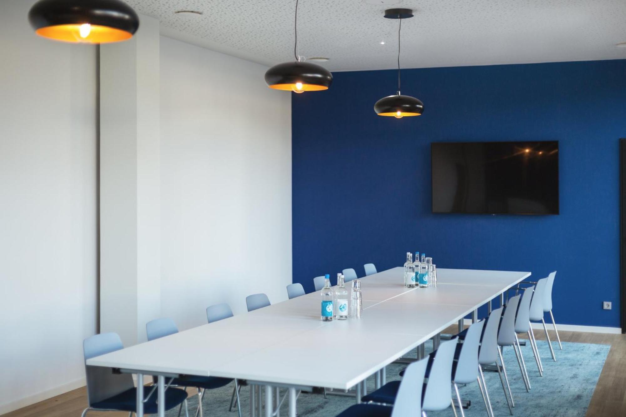 Holiday Inn - The Niu Star Sindelfingen By Ihg Ngoại thất bức ảnh