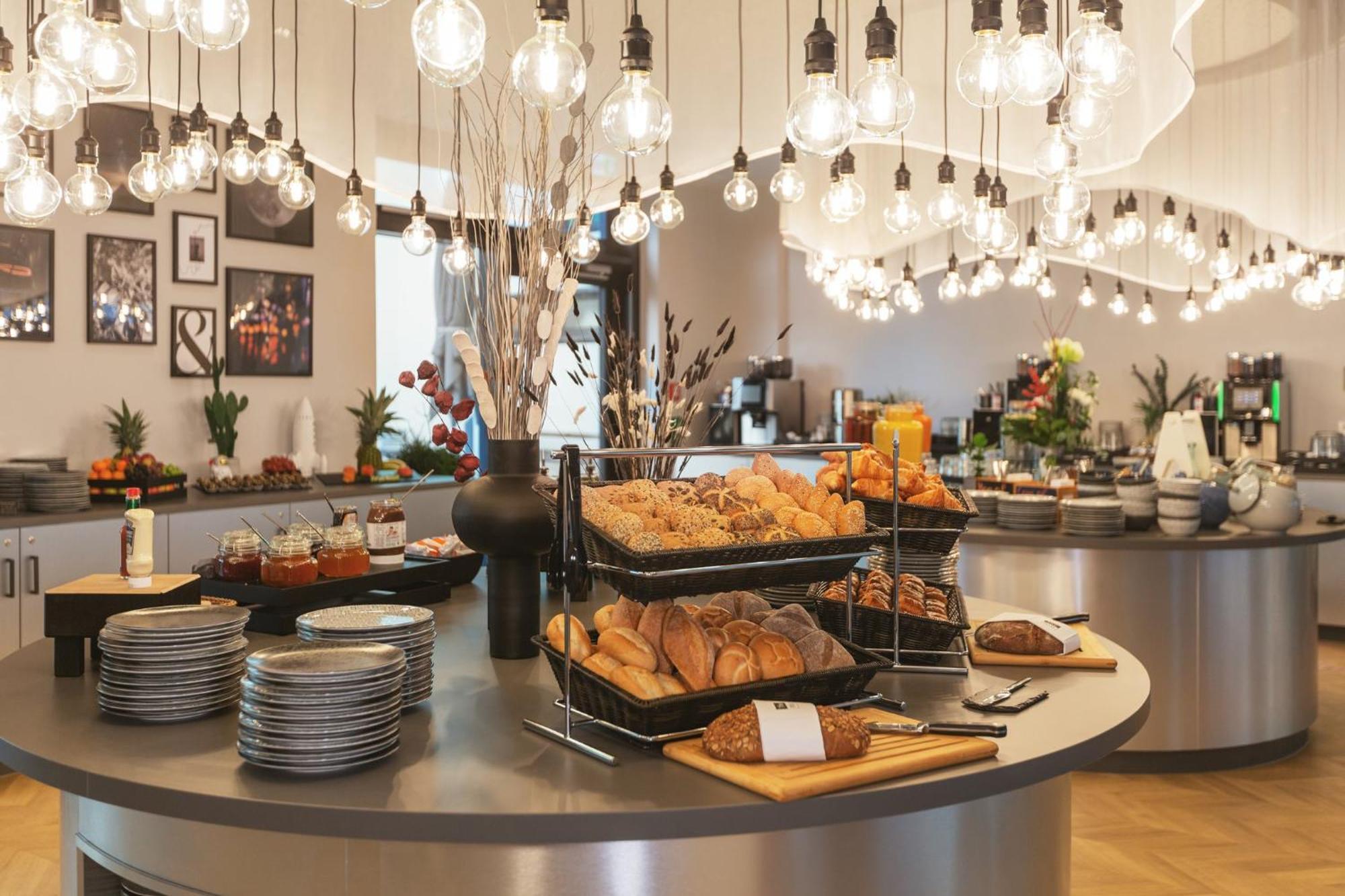 Holiday Inn - The Niu Star Sindelfingen By Ihg Ngoại thất bức ảnh